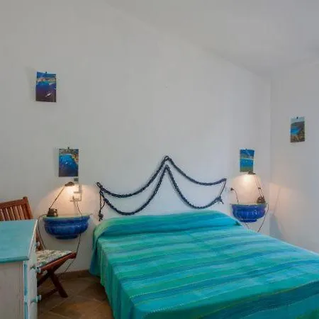 Apartment Pittulongu Sleeps 4 Olbia